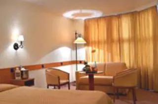 メディテラン ブダペスト