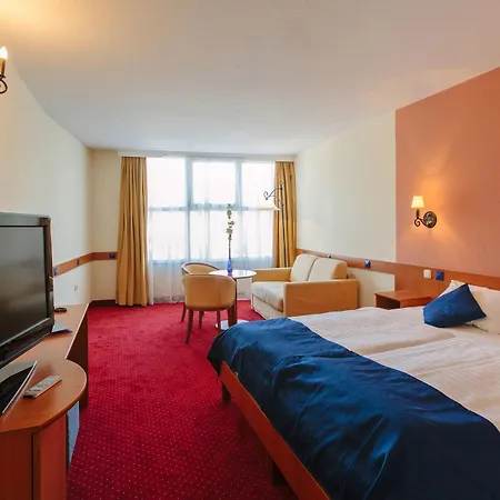 Mediterran 4* Budapest