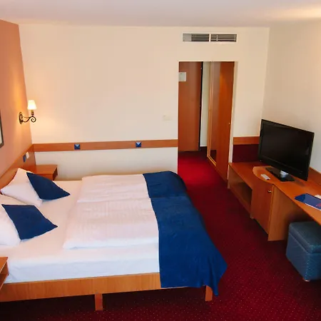 Mediterran 4* Budapest