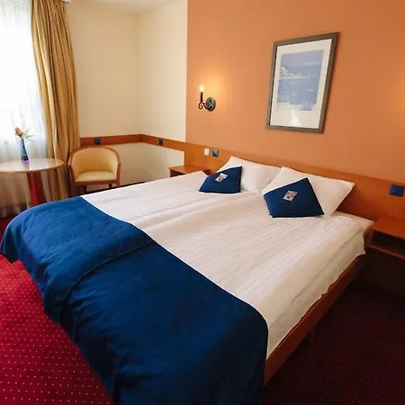 Hotel Mediterran 4*