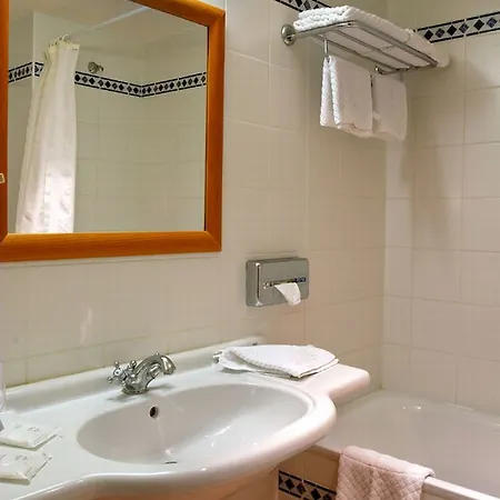 Отель Mediterran 4*