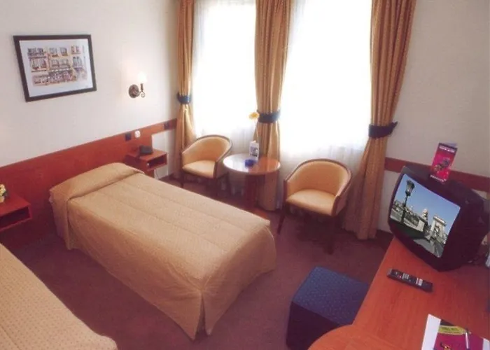 Hotell Mediterran 4*