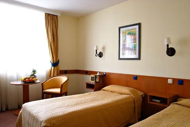 Mediterran Hotell 4*